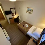 Dubrovnik 3* Bradford (West Yorkshire)