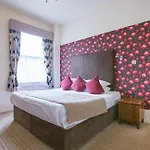 Dubrovnik 3* Bradford (West Yorkshire)